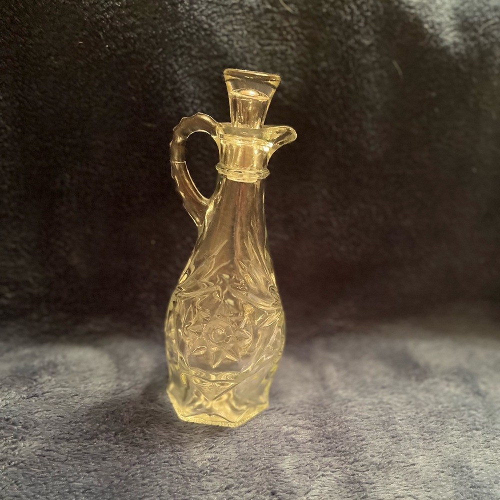 Anchor Hocking EAPC Star of David Vinegar Oil Cruet Early American Press Cut